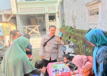Bhabinkamtibmas Polsek Cibeureum laksanakan sambang kepada warga masyarakat