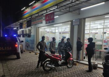 Polsek Kadudampit laksanakan KRYD  antisipasi gukamtibmas.