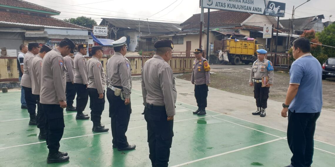 Apel Pagi Sebagai bentuk kedisiplinan dan kesiapsiagaan Polsek Gunungguruh