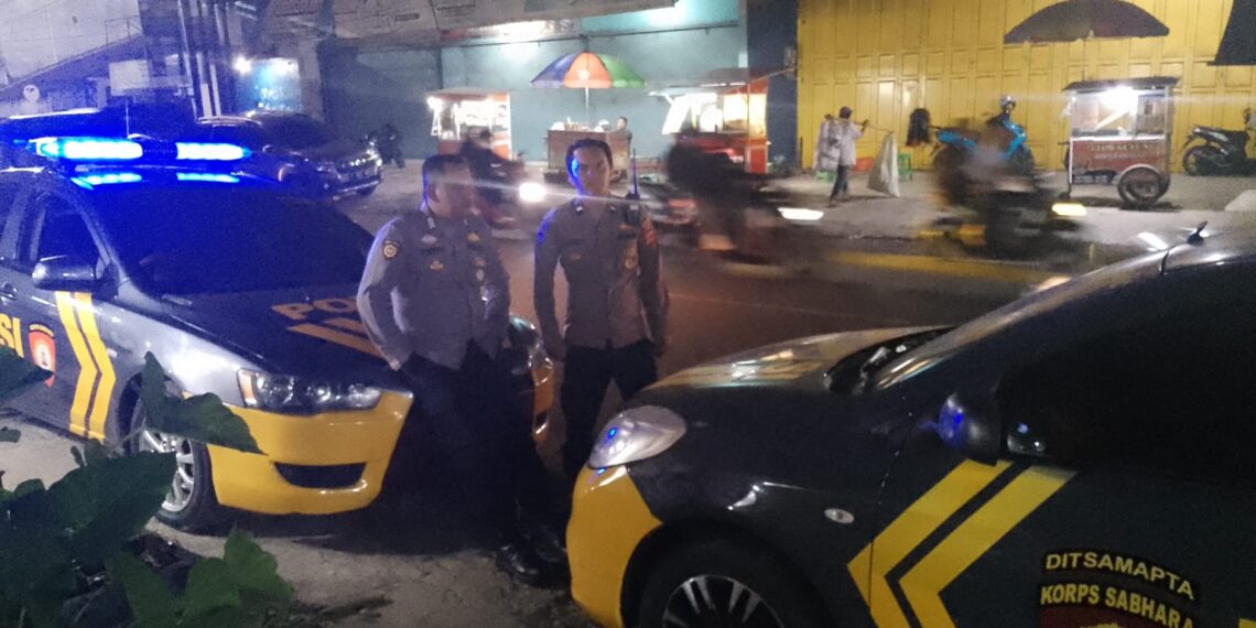 Patroli Malam, Unit Samapta Polsek Cisaat Tekan Kriminalitas dan Gangguan Kamtibmas