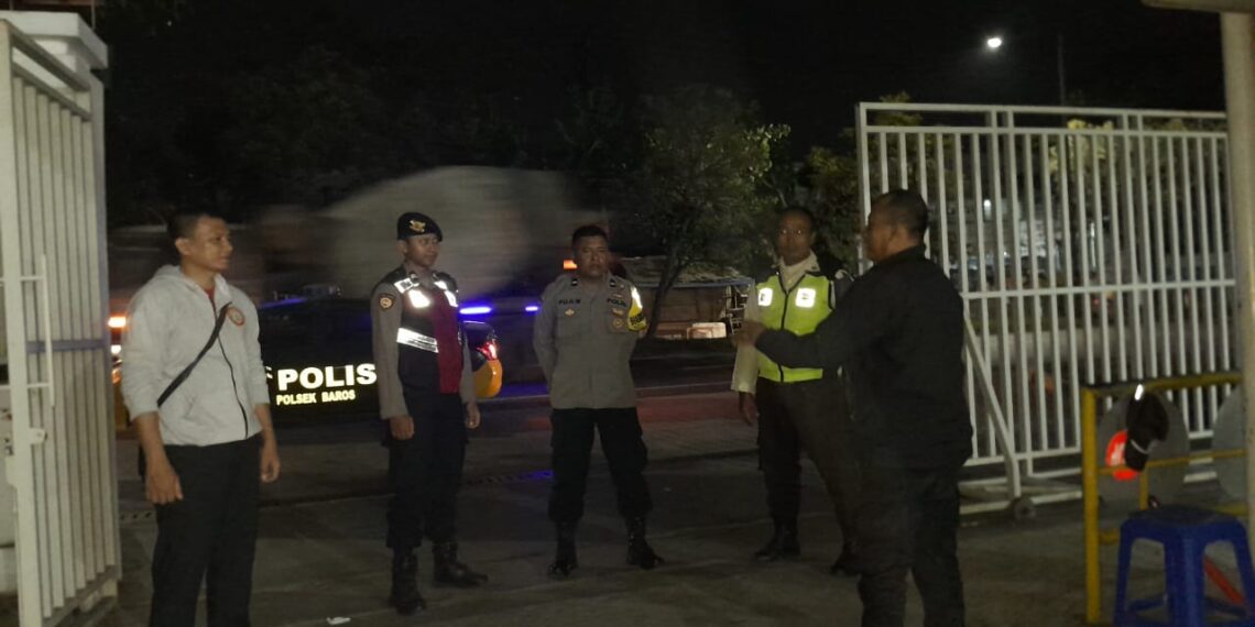 Polsek baros efektifkan patroli malam body system Antisipasi gangguan kamtibmas