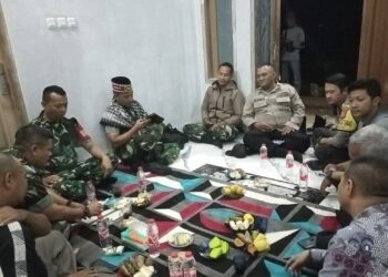 Kapolsek Kebonpedes Lakukan Patroli Dialogis dan Sambangi Warga Sampaikan Himbauan Kamtibmas