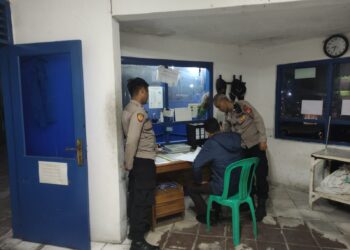 Polsek Kadudampit laksanakan KRYD  antisipasi gukamtibmas.