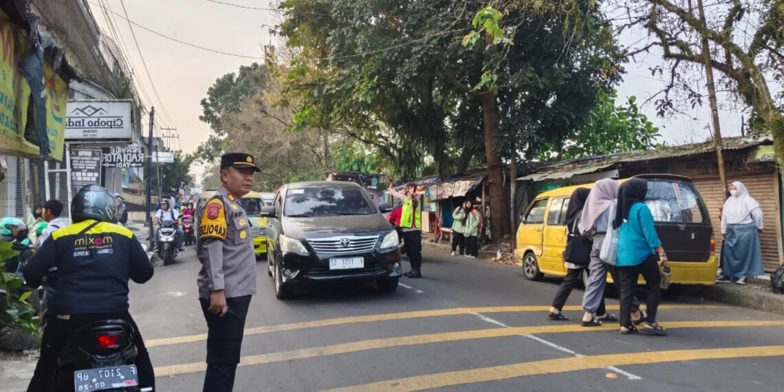Gatur Pagi Hari, Polsek Citamiang Sebagai Bentuk Pelayanan Kepada Masyarakat