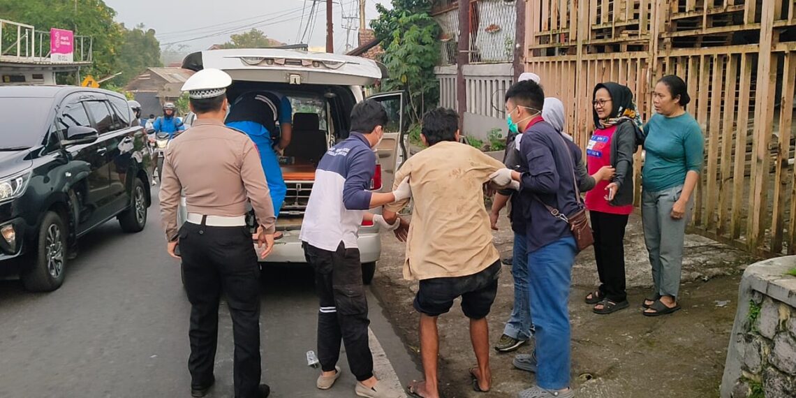 Responsif, Polsek baros evakuasi penanganan diduga ODGJ