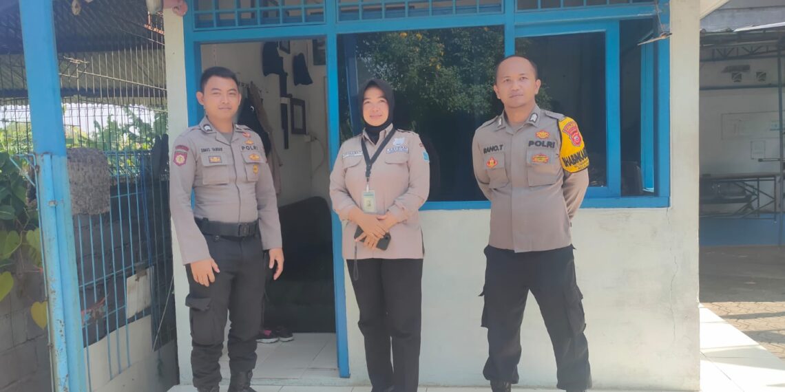 Patroli Dialogis Personel Unit  Samapta Polsek Cisaat Berikan Rasa Aman