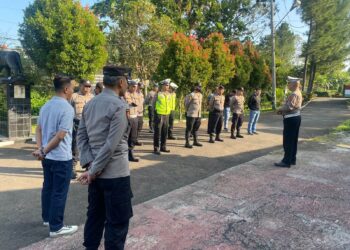 Polsek Warudoyong Gelar Apel Pagi Sebagai Bentuk Kedisiplinan.