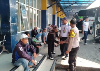 Wujudkan Rasa Aman, Bhabinkamtibmas Sudajayahilir  antisipasi Gukamtibmas Terminal KH. Ahmad Sanusi