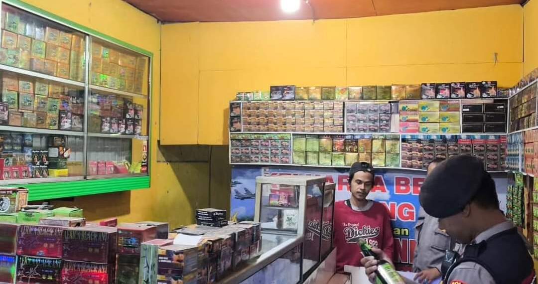 Melalui Cipta kondisi. Polsek  baros giatkan rutin operasi Miras