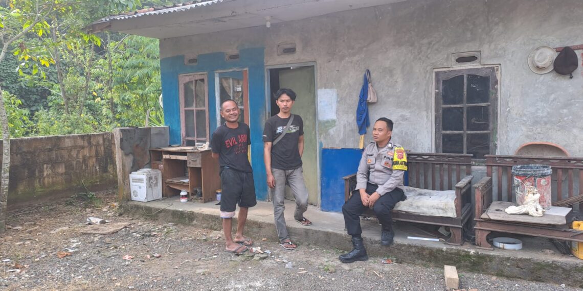 Guna menciptakan Keamanan dan Kondusif, Polsek Citamiang Patroli Dialogis.