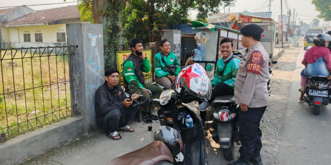 Kunjungi Pangkalan Ojek Online, Anggota Polsek Himbau Pesan Kamtibmas