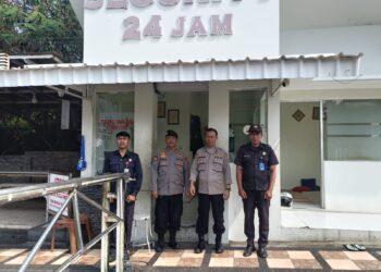Panit Samapta Polsek Sukaraja Polres Sukabumi Kota melaksanakan patroli sambang dialogis di Pos Security