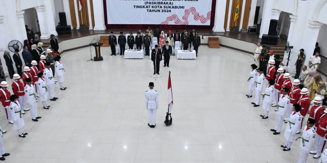 Jelang HUT RI ke-79, PJ. Wali Kota Sukabumi Kukuhkan 32 Anggota Paskibraka