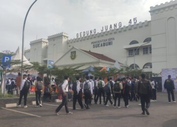 Sediakan 1.650 Lowongan Kerja, Job Fair di Gedung Juang 45 Kota Sukabumi Dibanjiri Pencari Kerja