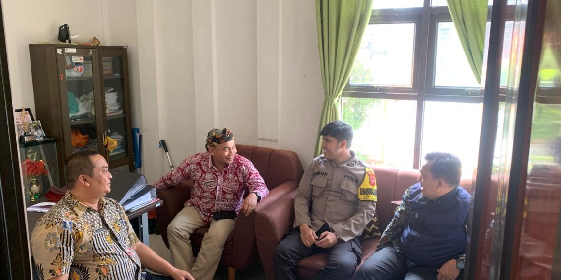 Bhabinkamtibmas Kelurahan Citamiang Sambangi Para Lurah Kecamatan Citamiang.
