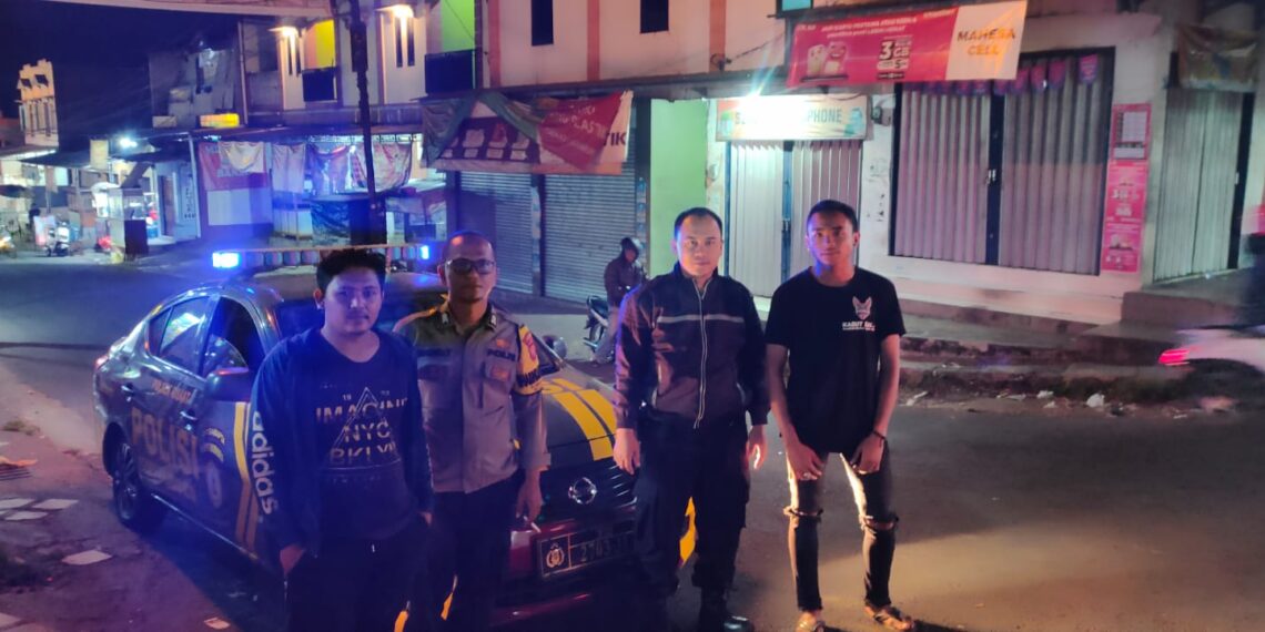 Patroli Biru Polsek Cisaat Cegah Gangguan Kamtibmas