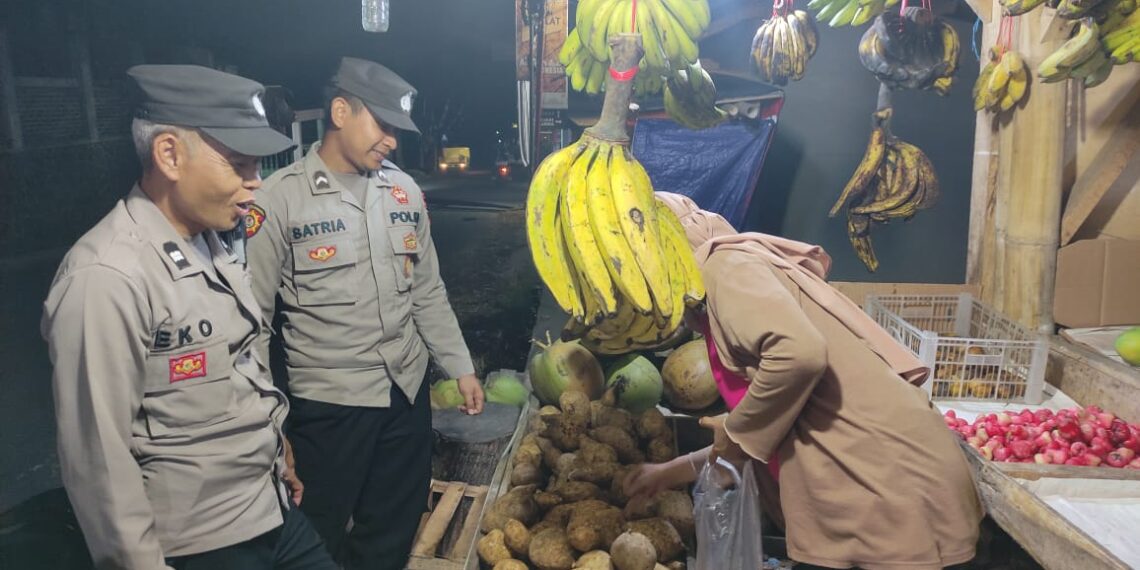 Polsek Kadudampit laksanakan KRYD antisipasi gukamtibmas.