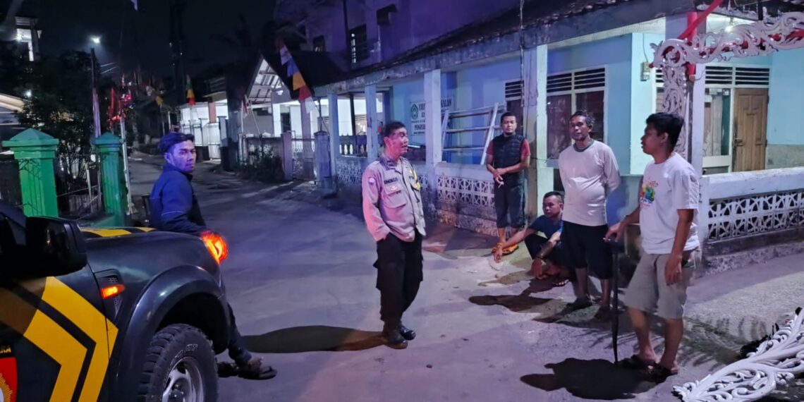 Antisipasi Gukamtibmas Anggota Patroli  Polsek Lembursitu Laksanakan Patroli Malam Hari