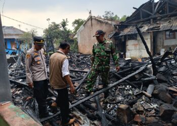 Kapolsek Sukaraja Cek Lokasi Kebakaran Rumah