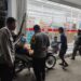 Polisi Patroli Malam Sambangi Minimarket Dan Dialogis Dengan Masyarakat