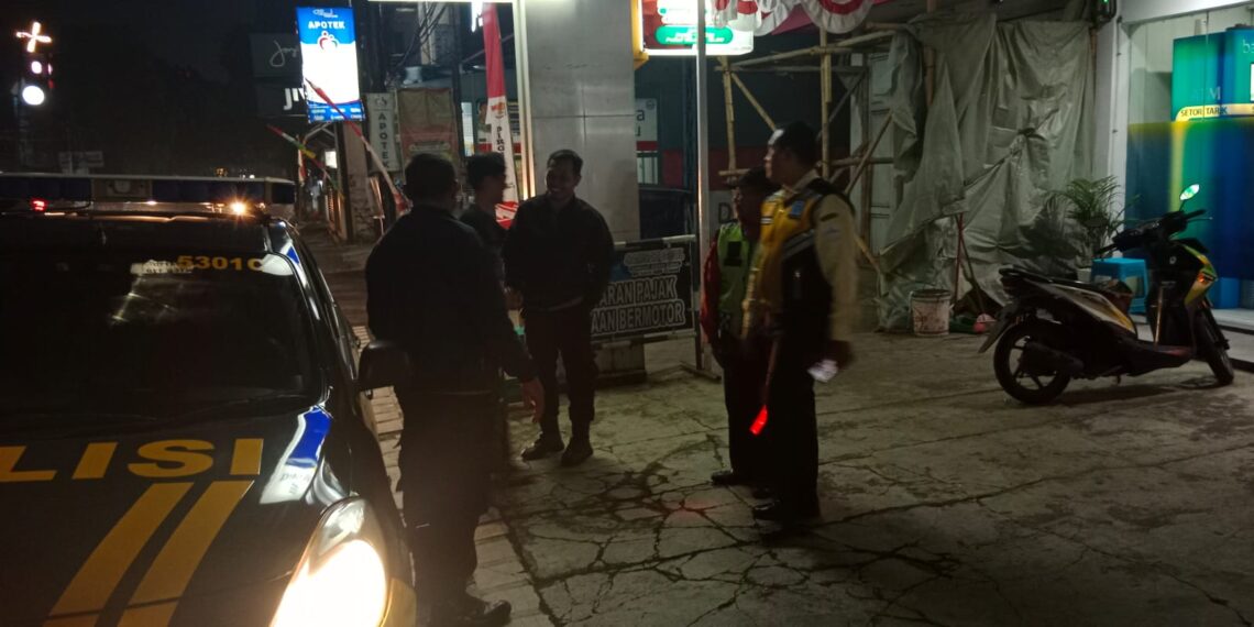 Polsek Cikole Giatkan Patroli Malam, Untuk Antisipasi Terjadinya Gangguan Kamtibmas