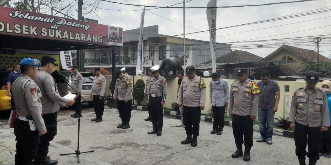 Kapolsek Pimpin Apel Pagi Kepada Anggota Sebelum Memulai Tugas