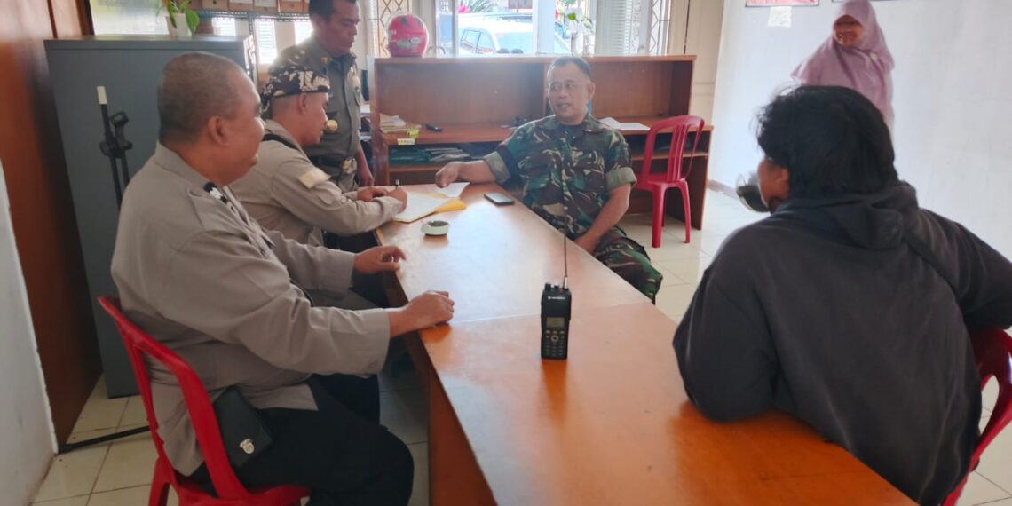 Polsek Gunungguruh Bersinergi dengan Babinsa Sambangi Warga Untuk Tingkatkan Harkamtibmas