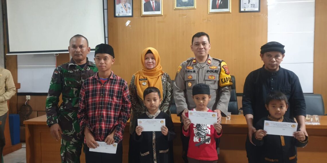 Polsek Kebonpedes Hadir Dalam Acara Pemberian Santunan Kepada Anak Yatim