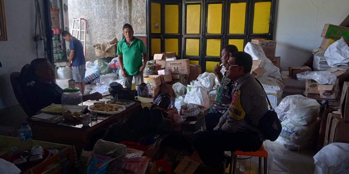 Sinegritas TNI POLRI Sambangi Warga Berikan Himbauan Pesan Kamtibmas