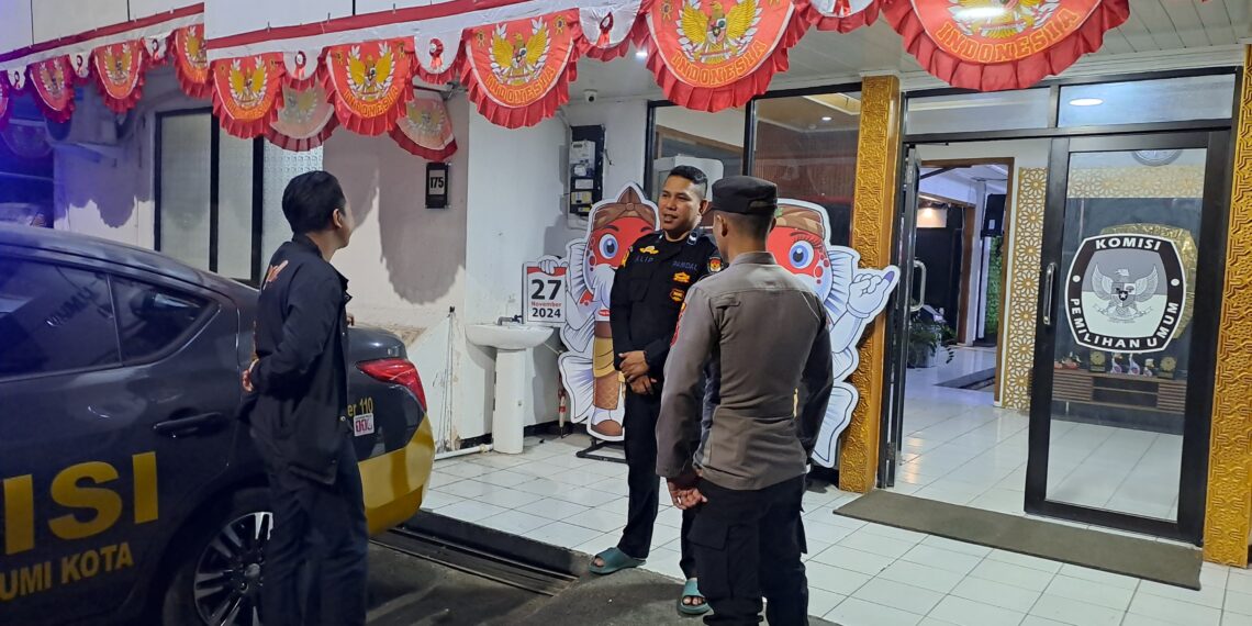 Guna menciptakan keamanan dan kondusif, Polsek Citamiang Patroli Dialogis, Kunjungi Kantor KPU Kota Sukabumi