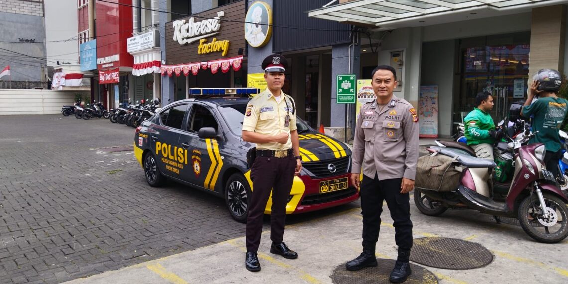 Bhabinkamtibmas Polsek Cikole Laksanakan Giat Sambang Dengan Satpam