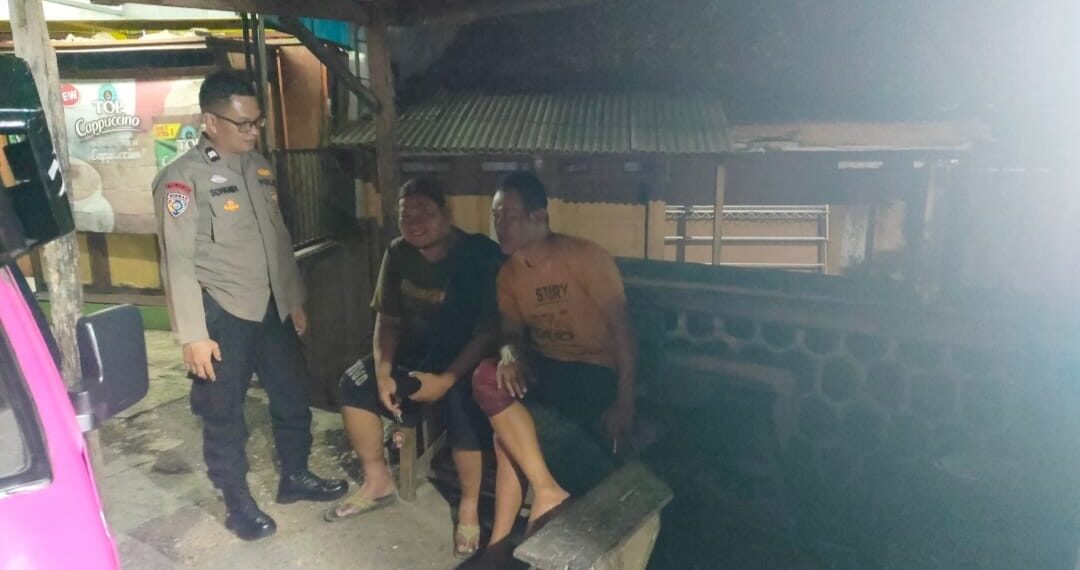 Berikan Rasa Aman Polsek Kebonpedes Patroli Malam Hari