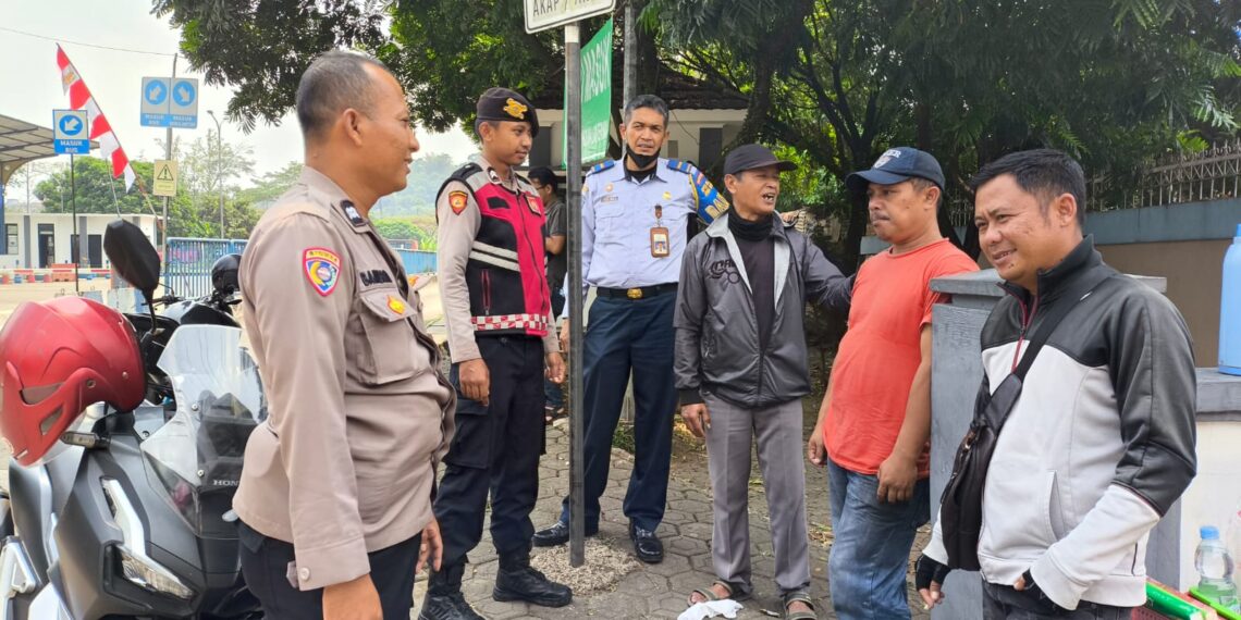 Wujudkan Rasa Aman, Bhabinkamtibmas Sudajayahilir antisipasi Gukamtibmas Terminal KH. Ahmad Sanusi
