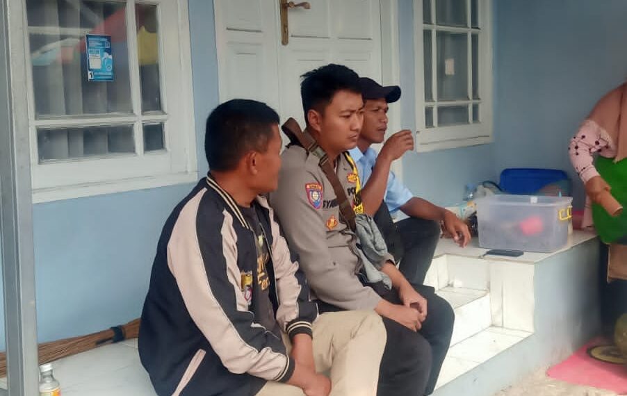 Bhabinkamtibmas Polsek Sukabumi Melaksanakan kegiatan Dialogis dengan Masyarakat