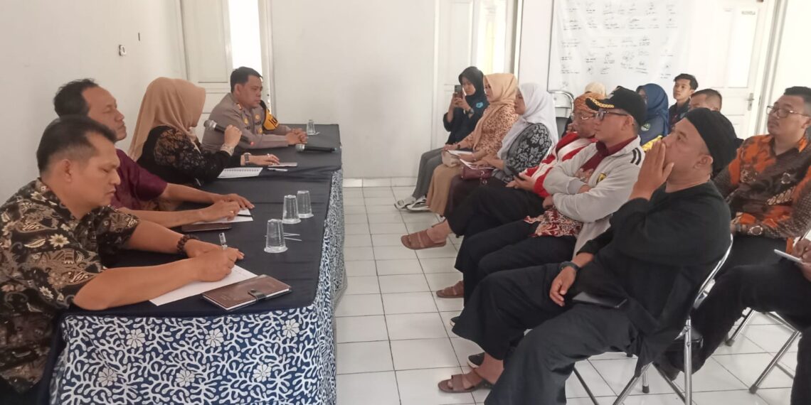 Serap Aspirasi Masyarakat, Kapolsek Sukalarang Laksanakan Giat Ngariung