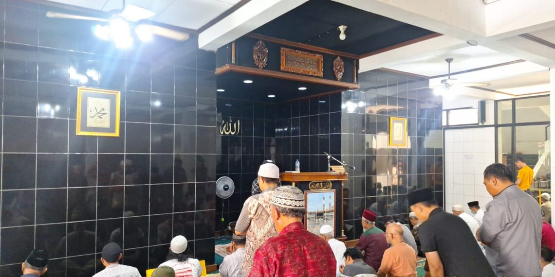 Sampaikan Himbauan Kamtibmas melalui Giat Jumat Curhat