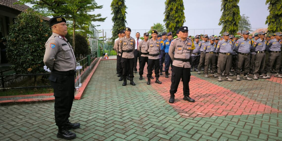 Kapolsek Sukaraja Sukabumi Bacakan Naskah Pancasila di HUT Kemerdekaan RI