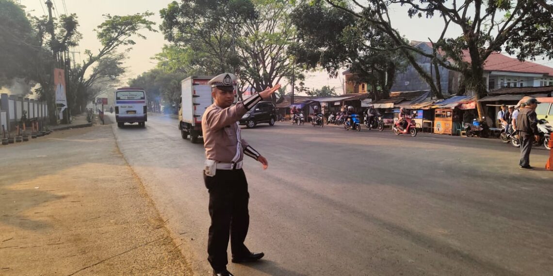Wujudkan Kamtibcarlantas long weekend, Polsek Baros efektifkan Gatur pagi