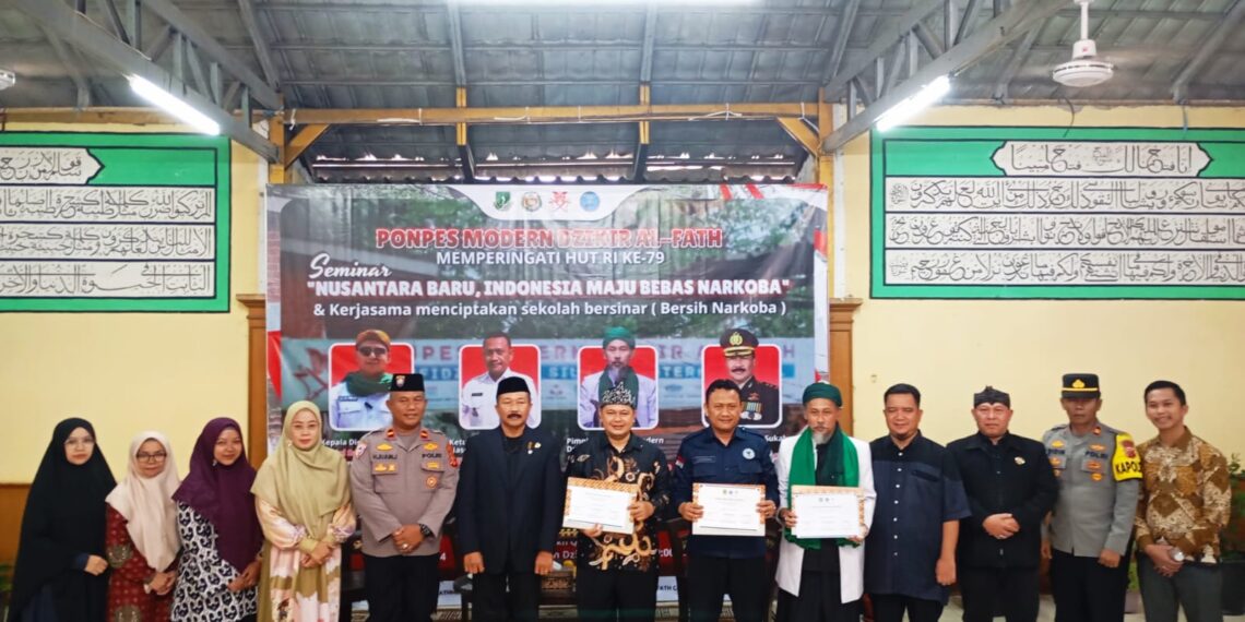 Kapolsek Gunungpuyuh Hadiri Seminar Dalam Rangka Memperingati HUT RI Ke-79 di Ponpes Modern Dzikir Al-Fath