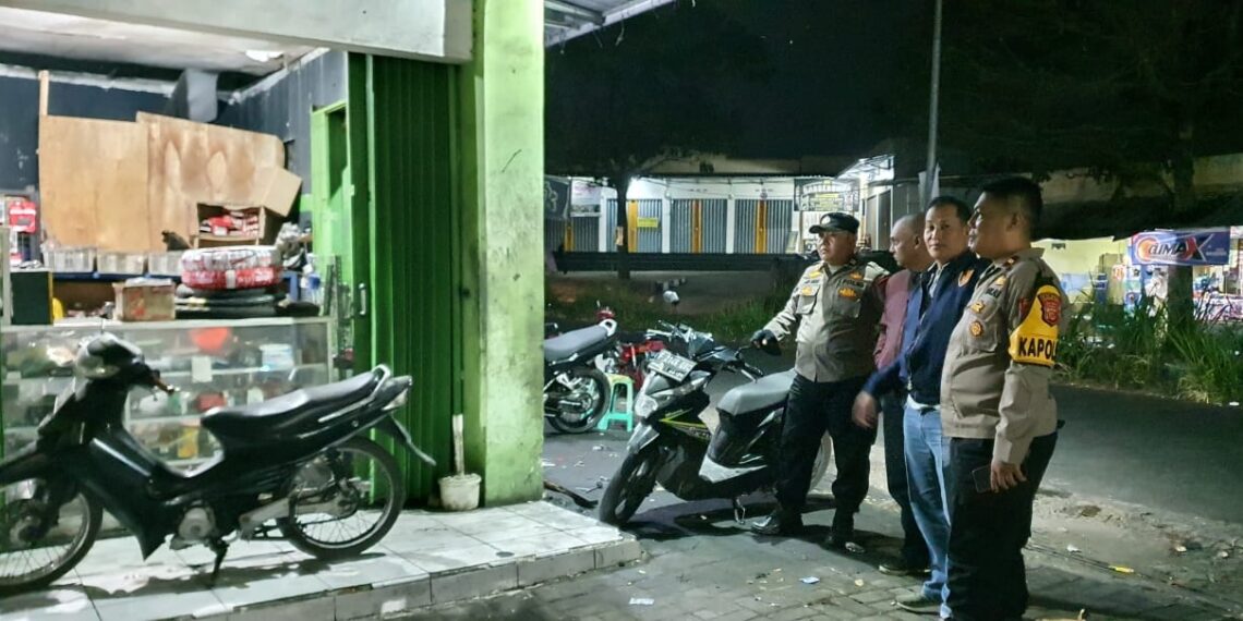 Kapolsek Cireunghas Pimpin Patroli Malam Hari