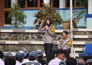 Hadir di Police Goes to School, Kapolres Sukabumi Kota, AKBP Rita Ajak Pelajar Jadi Pelopor Kamseltibcarlantas