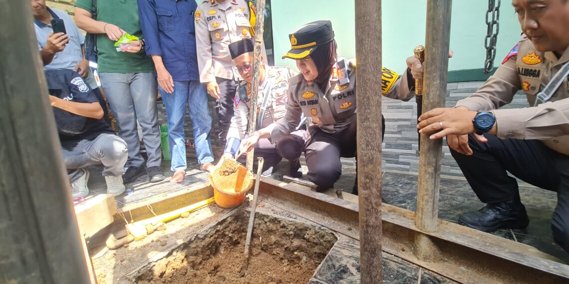 Jelang Hari Lalu lintas ke-69, Polres Sukabumi Kota Bangun Sumur Bor Untuk Warga