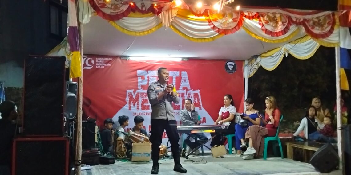 Bhabinkamtibmas Polsek Cikole Hadiri Malam Puncak HUT RI ke-79 di Kp. Pasir Ipis