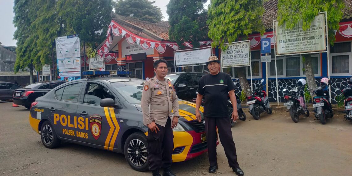 Patroli sambangi SDN CBM Baros Kencana sampaikan pesan kamtibmas
