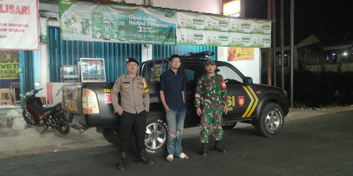 Sinergitas TNI-POLR,I Bhabinkamtibmas Bersama Babinsa Antisipasi Gukamtibmas Malam Hari Wilayah Kecamatan Kebonpedes