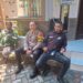 Ngobrol Bersama Warga, Bhabinkamtibmas Polsek Kebonpedes Sampaikan Himbauan Kamtibmas