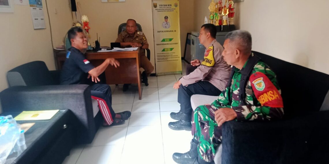 Polsek Gunungguruh Bersinergi dengan Babinsa Sambangi Warga Untuk Tingkatkan Harkamtibmas