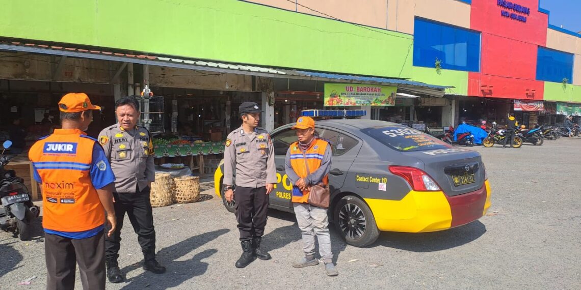 Guna menciptakan Keamanan dan Kondusif, Kapolsek Citamiang Patroli Dialogis.