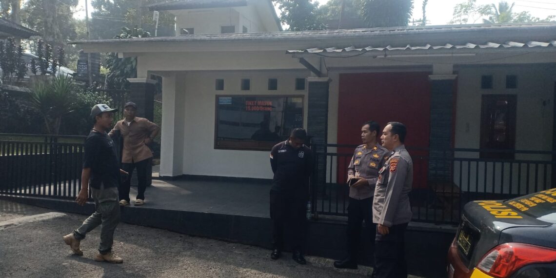 Polsek Sukabumi Melaksanakan kegiatan Dialogis dengan Masyarakat Seputaran Wisata Selabintana