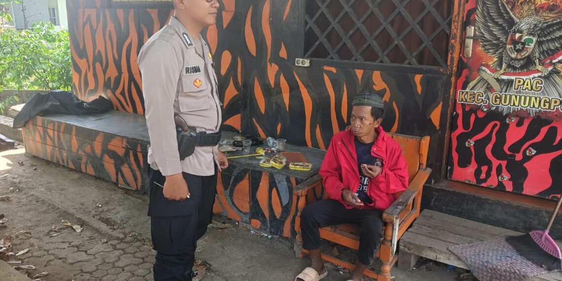 Bhabinkamtibmas Kel. Sriwidsri Sambang ke Ormas di Kec. Gunungpuyuh